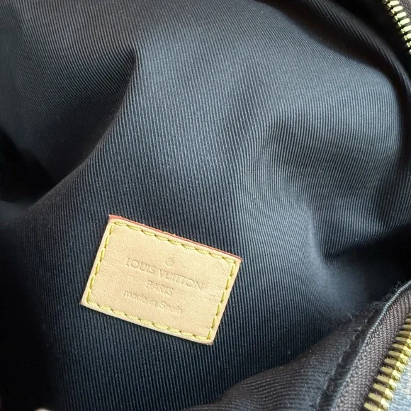 Authentic Louis Vuitton Bumbag - Picture 8 of 16